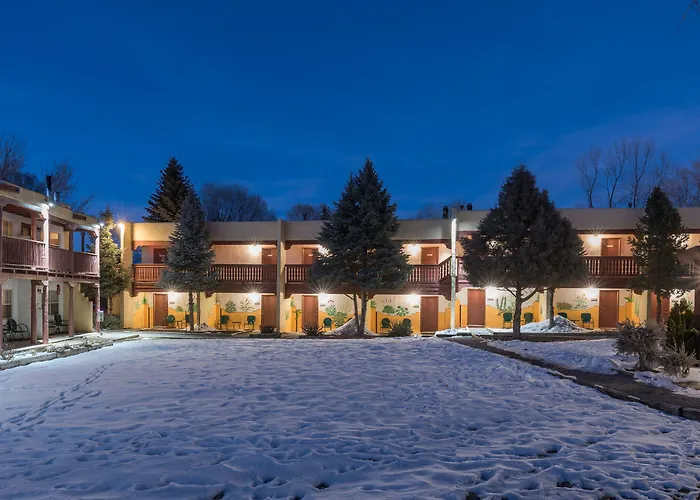 El Pueblo Lodge