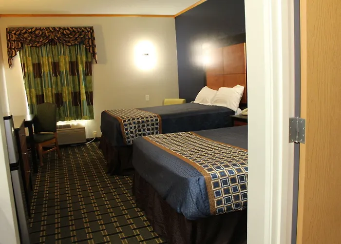 Home Gate Inn & Suites