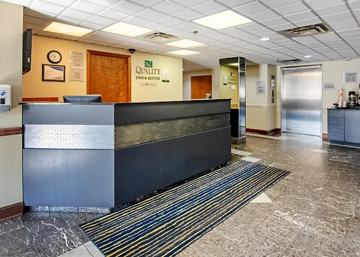 Quality Inn & Suites Bristol North