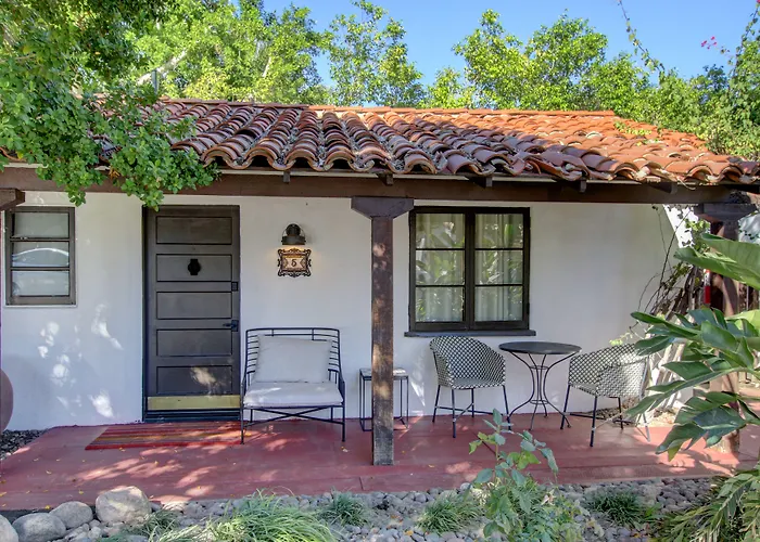 Ingleside Estate Hotel & Bungalows- Adults Only