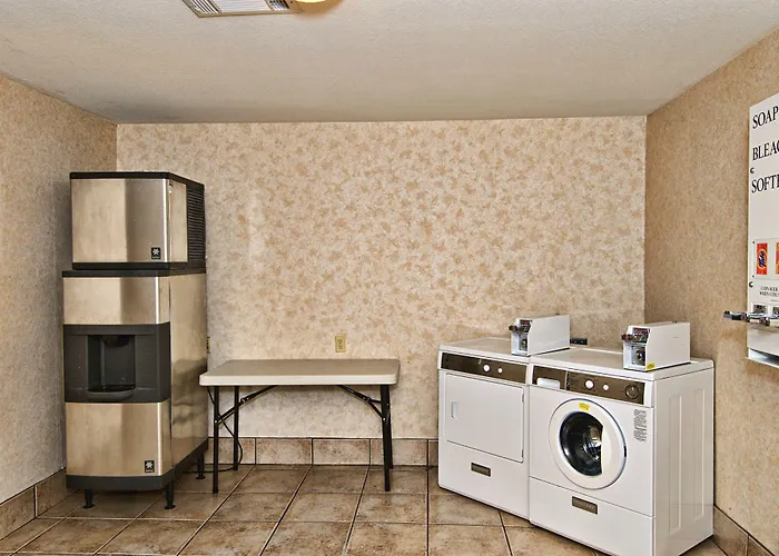 Best Western Club House Inn & Suites