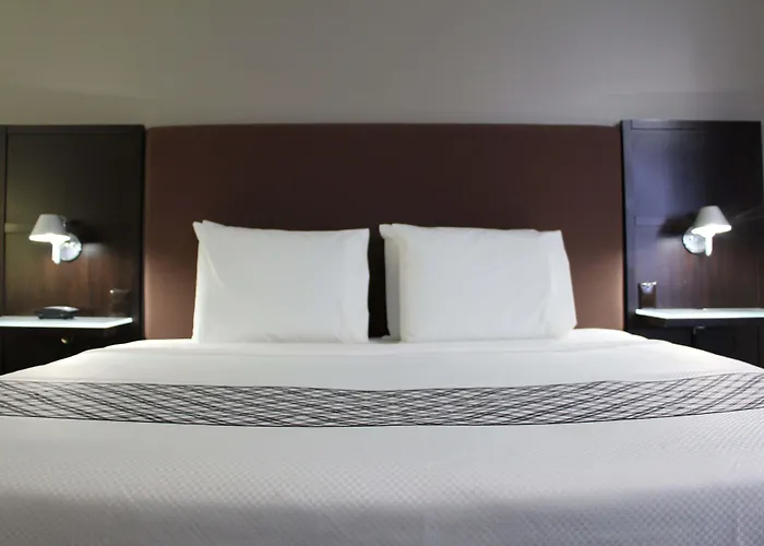 Westbridge Inn & Suites