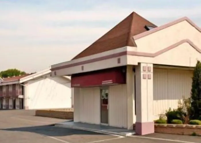 Knights Inn South Hackensasck