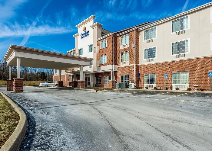 Comfort Inn & Suites Dayton North