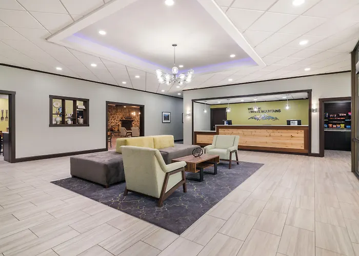 Best Western Plymouth Inn-White Mountains