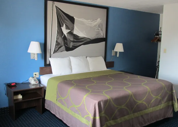Super 8 By Wyndham Dumas Tx