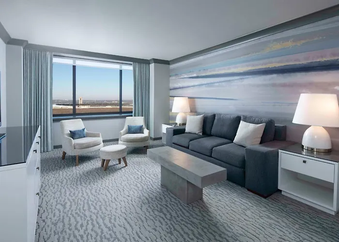 The Lofton Hotel Minneapolis, Tapestry Collection By Hilton