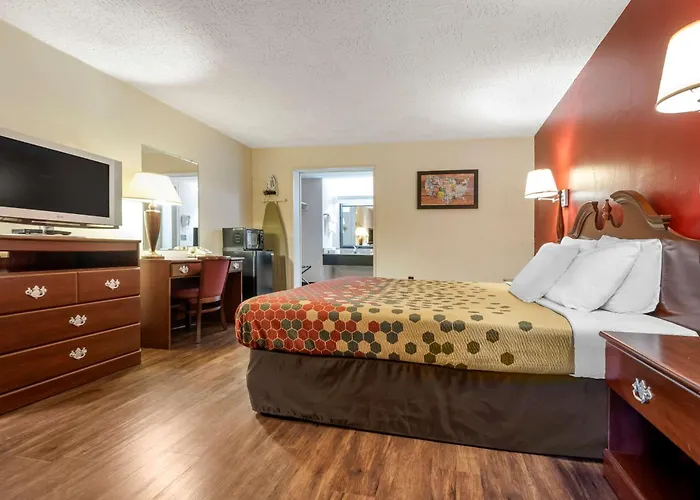 Econo Lodge Cortland Downtown