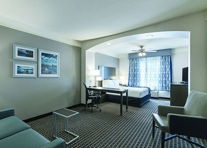La Quinta By Wyndham Conroe