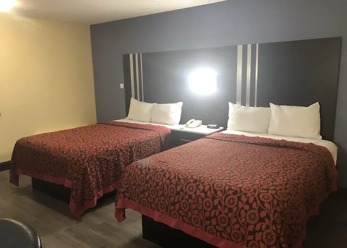 Days Inn By Wyndham Grove City Columbus South