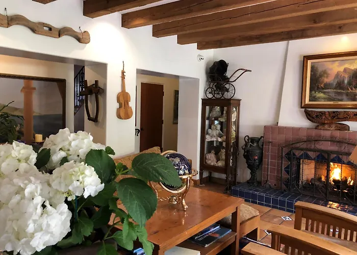 Villa Rosa Inn