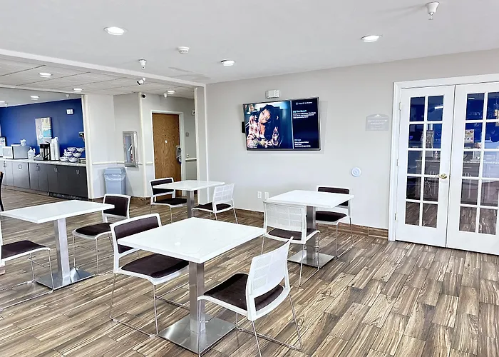 Microtel Inn & Suites By Wyndham Springfield