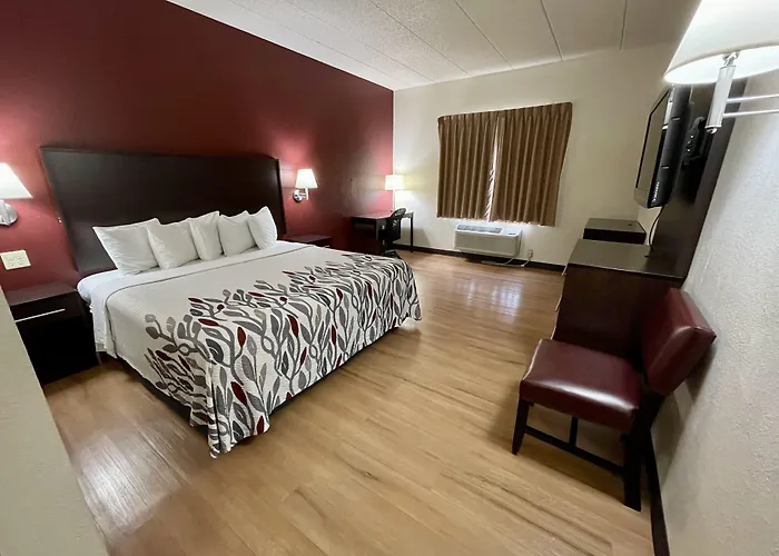 Red Roof Inn Sandusky - Milan