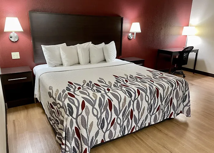 Red Roof Inn Sandusky - Milan