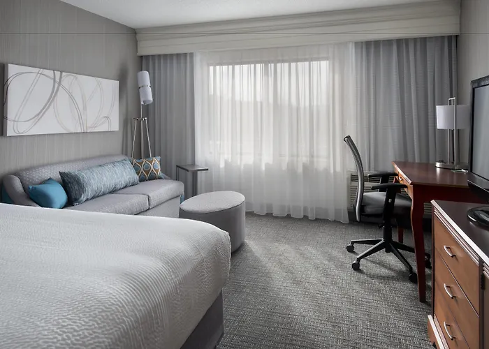 Courtyard By Marriott Lebanon