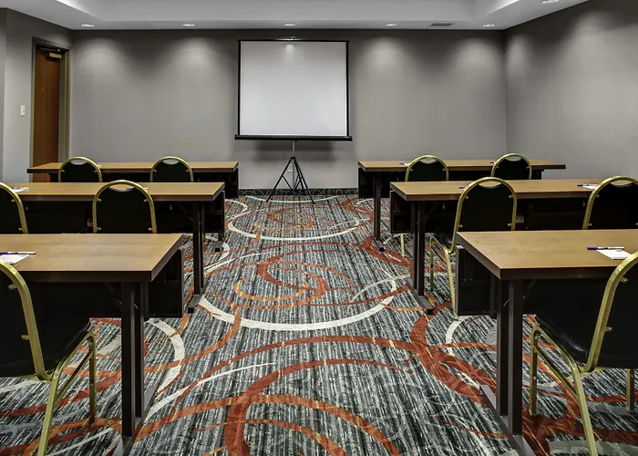 Holiday Inn Express Hotel & Suites Pittsburgh-South Side By Ihg