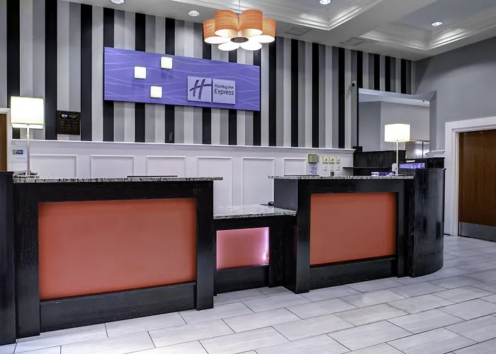 Holiday Inn Express Hotel & Suites Pittsburgh-South Side By Ihg