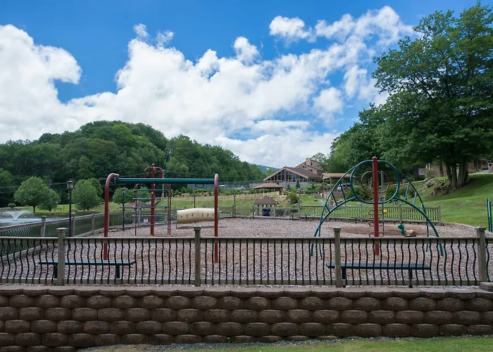 Bluegreen Vacations Blue Ridge Village, An Ascend Collection Resort
