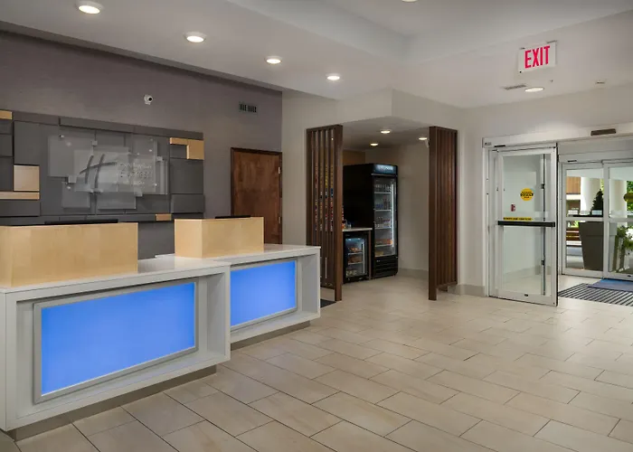 Holiday Inn Express Independence - Kansas City By Ihg