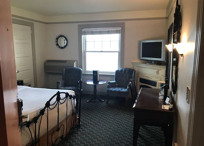 Columbia Gorge Hotel & Spa