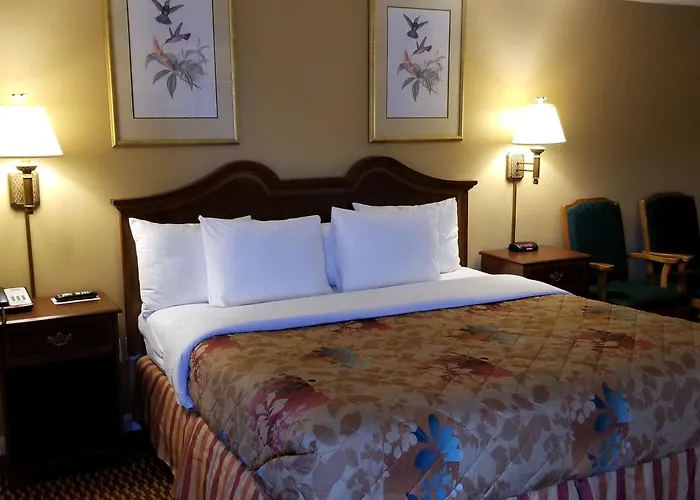 Scottish Inns Sturbridge