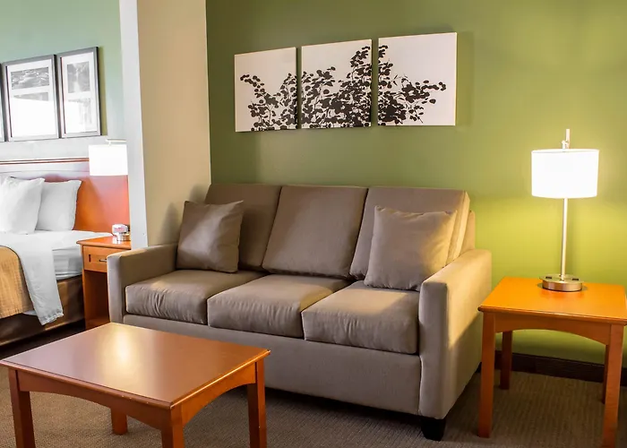 Sleep Inn & Suites Charles City