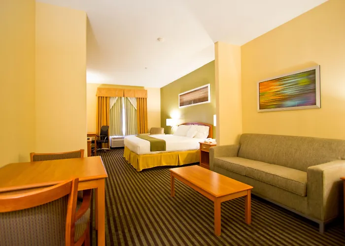 Holiday Inn Express Hotel And Suites Bastrop By Ihg