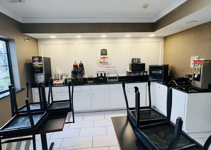 Super 8 By Wyndham South Bend