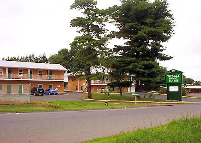 Wesley Inn & Suites
