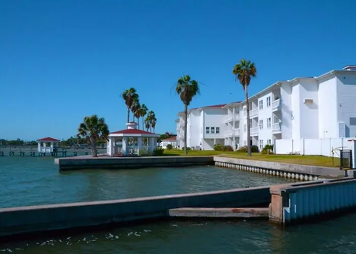 Lighthouse Inn At Aransas Bay