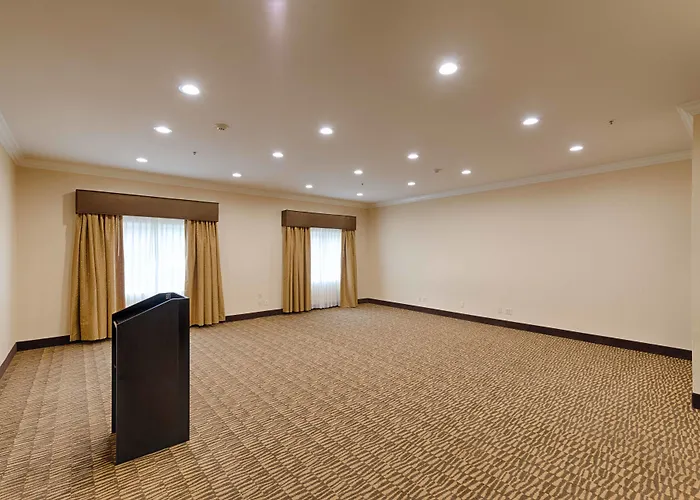 Best Western Plus Delta Inn & Suites