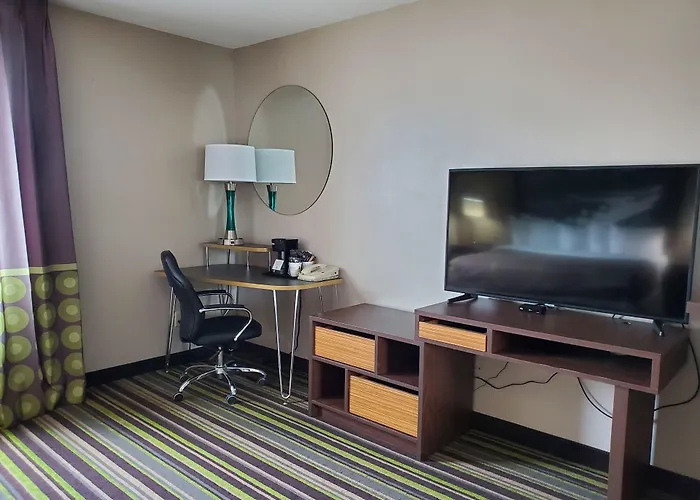 Super 8 By Wyndham Belgrade/Bozeman Airport