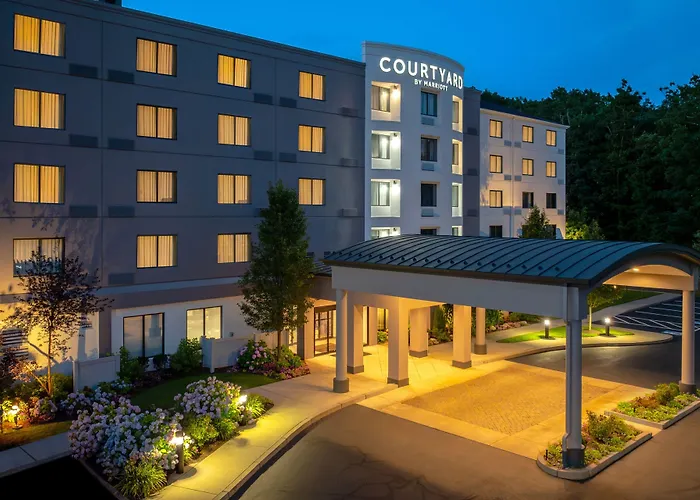 Courtyard By Marriott Providence Lincoln