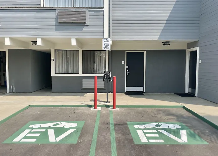 Inn At Highway 1
