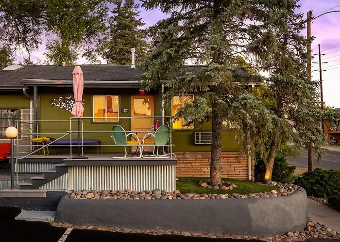 The Motor Lodge