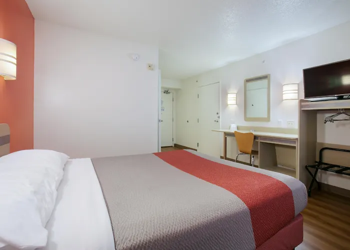 Motel 6-Brooklyn Center, Mn - Minneapolis