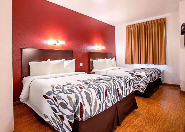 Seasons Inn Traverse City