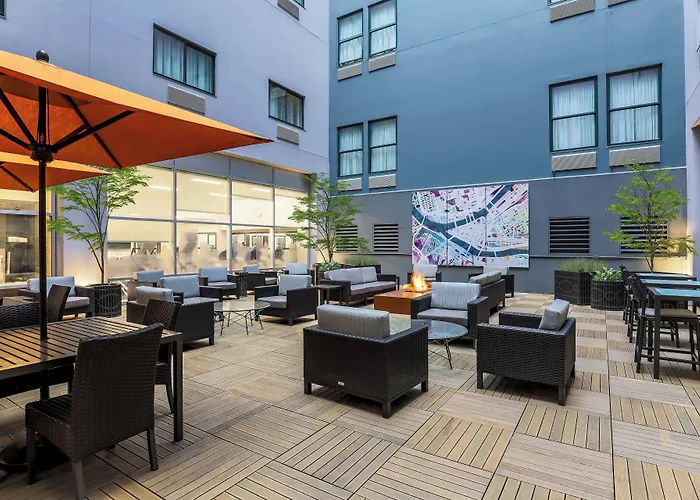 Courtyard By Marriott Pittsburgh Downtown