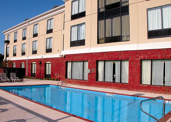 Holiday Inn Express & Suites Tupelo By Ihg