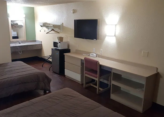 Mentor Home Inn And Suites