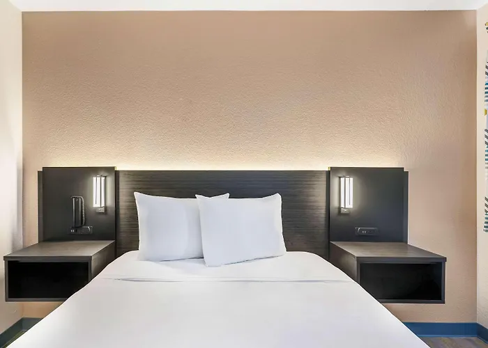 Motel 6-Kirkland, Wa - North Kirkland