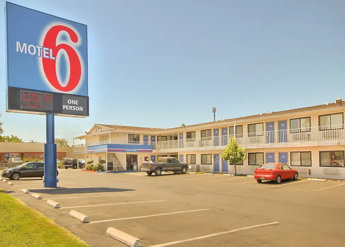 Motel 6-Fresno, Ca - Blackstone North