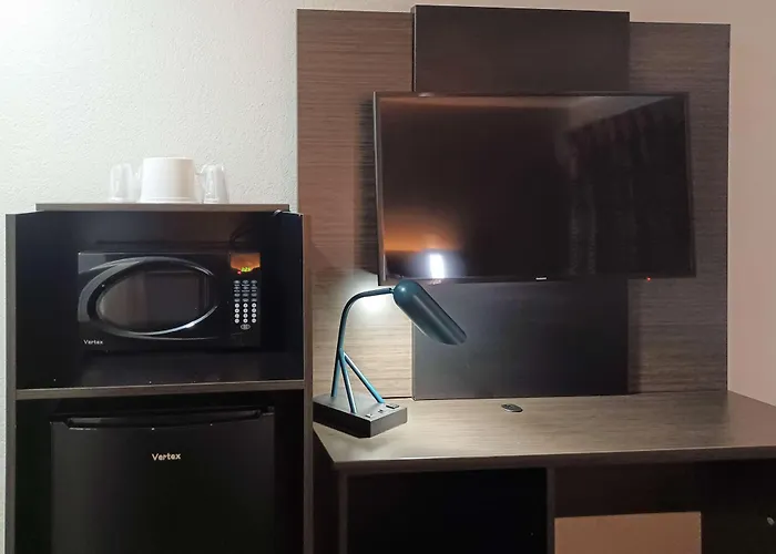 Motel 6-Fresno, Ca - Blackstone North