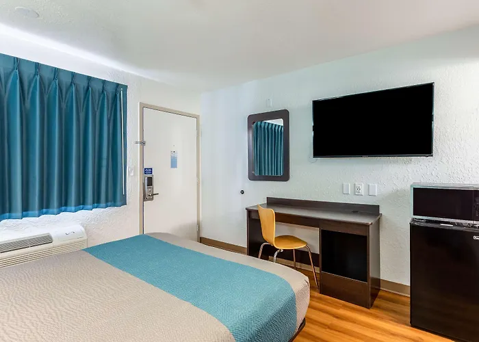 Motel 6-Valdosta, Ga - University