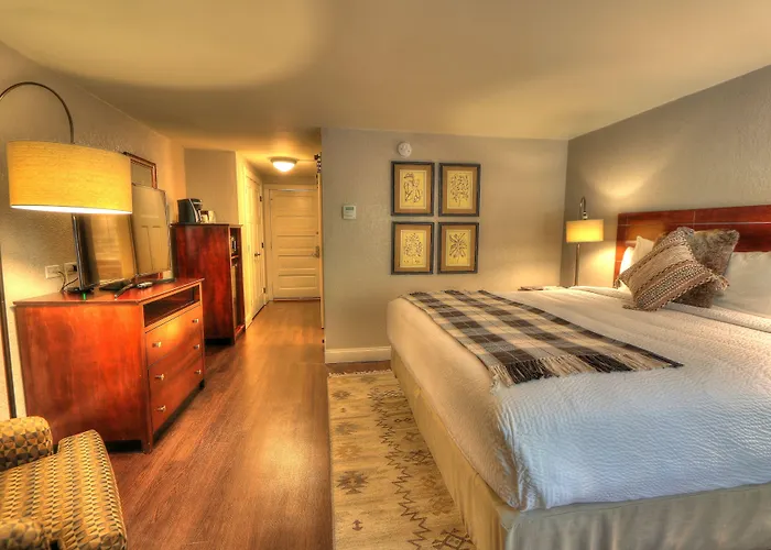 River Edge Inn