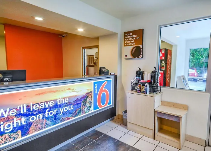 Motel 6-Huntsville, Tx