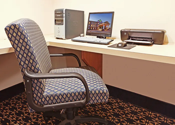 Holiday Inn Express Hotels & Suites Mountain Home By Ihg