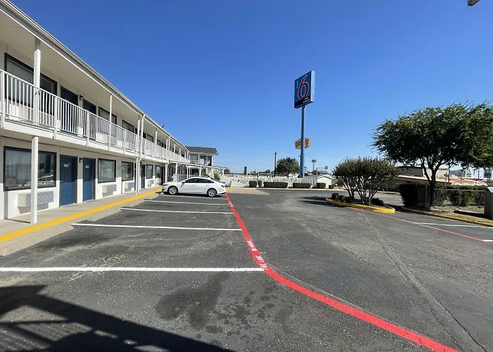 Motel 6 Denton, Tx - Unt