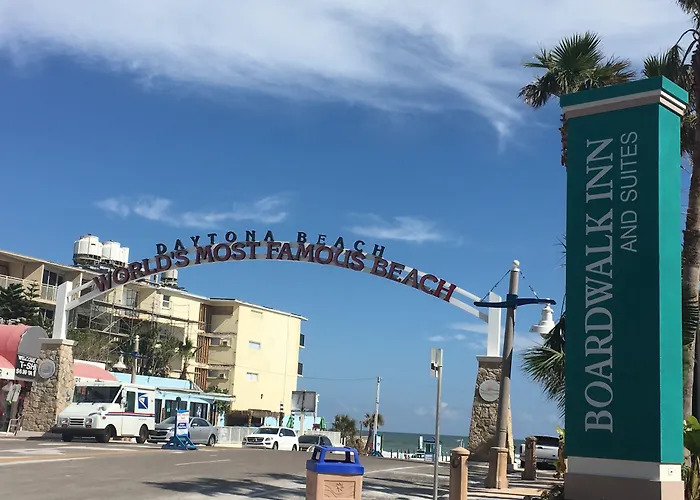 Boardwalk Inn And Suites