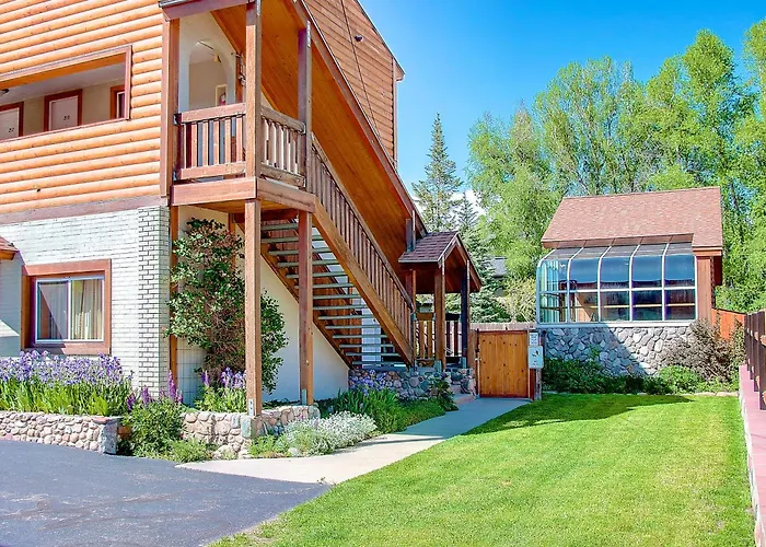 The Nordic Lodge